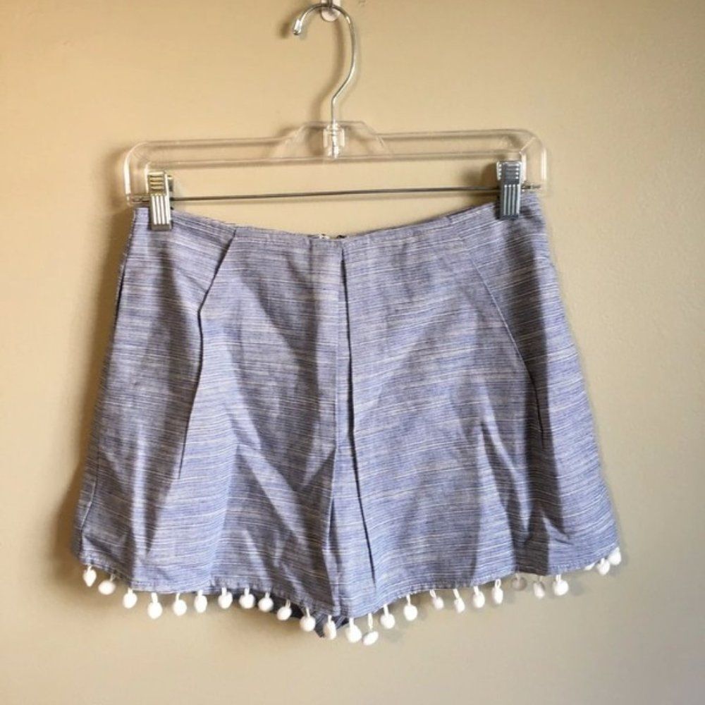 Line + Dot‎ small blue shorts